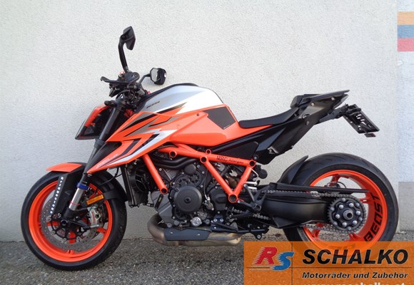 KTM 1290 Super Duke R EVO