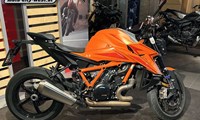 KTM 1390 Super Duke R EVO