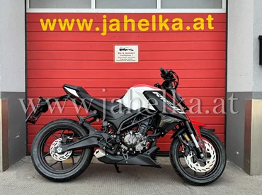 Rieju Naked 125i