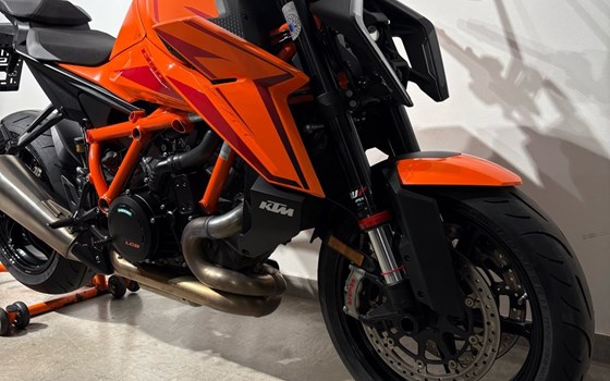 Gebrauchtmotorrad KTM 1390 Super Duke R - Bild 2