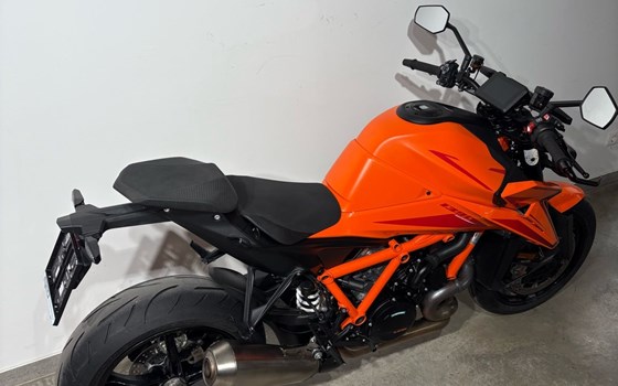 Gebrauchtmotorrad KTM 1390 Super Duke R - Bild 3