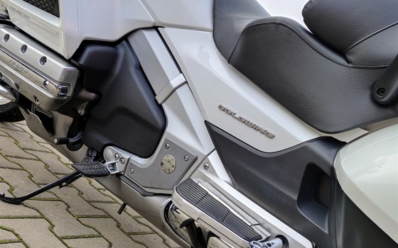 Gebrauchtmotorrad Honda GL 1800 Goldwing - Bild 8