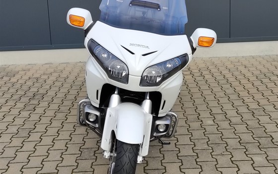Gebrauchtmotorrad Honda GL 1800 Goldwing - Bild 2