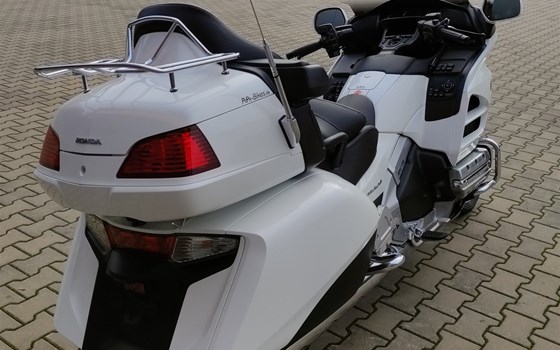 Gebrauchtmotorrad Honda GL 1800 Goldwing - Bild 6