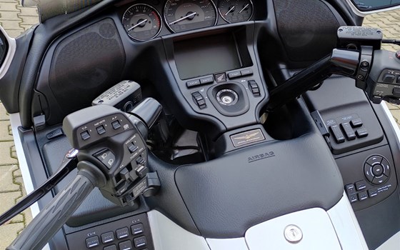 Gebrauchtmotorrad Honda GL 1800 Goldwing - Bild 10