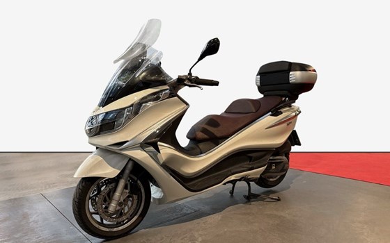 Gebrauchtmotorrad Piaggio X10 350 i.e. - Bild 1