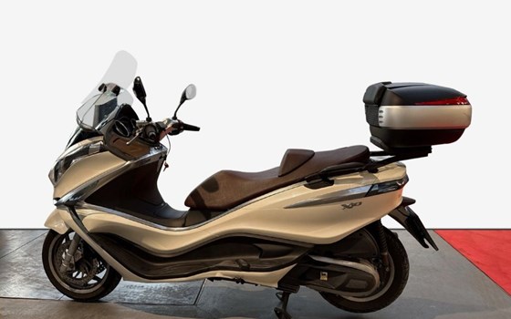 Gebrauchtmotorrad Piaggio X10 350 i.e. - Bild 2