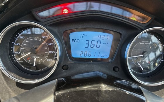 Gebrauchtmotorrad Piaggio X10 350 i.e. - Bild 5