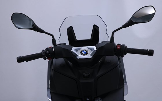Gebrauchtmotorrad BMW C 400 X - Bild 12