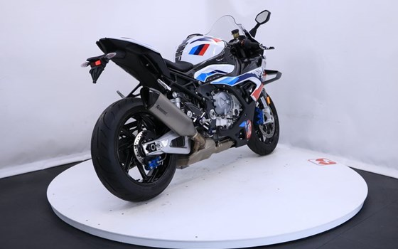 Gebrauchtmotorrad BMW M 1000 RR - Bild 6