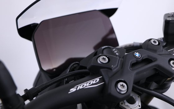 Gebrauchtmotorrad BMW S 1000 R - Bild 14