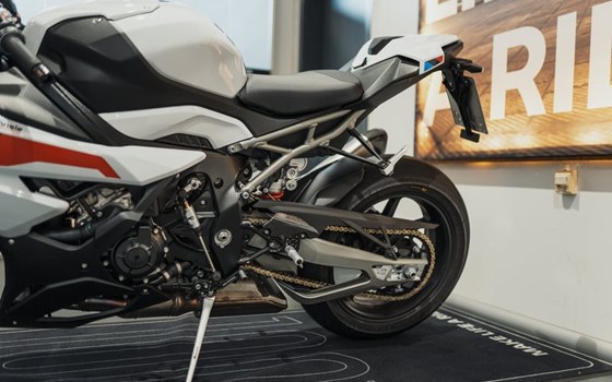 Gebrauchtmotorrad BMW S 1000 RR - Bild 8