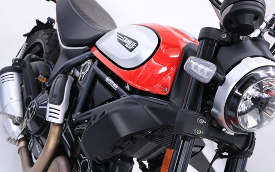 Gebrauchtmotorrad Ducati Scrambler Icon - Bild 10