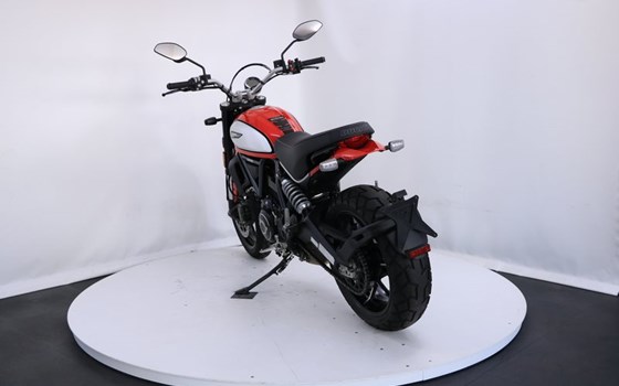 Gebrauchtmotorrad Ducati Scrambler Icon - Bild 5