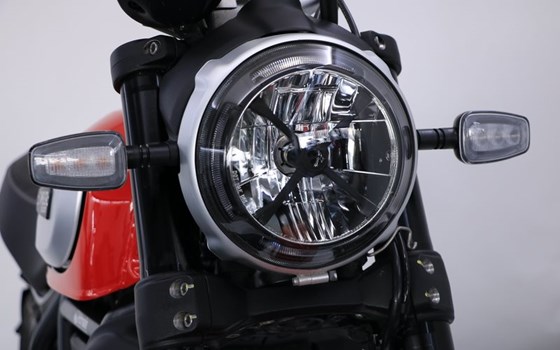 Gebrauchtmotorrad Ducati Scrambler Icon - Bild 9