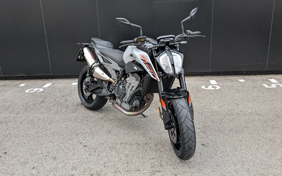 Gebrauchtmotorrad KTM 790 Duke L - Bild 1