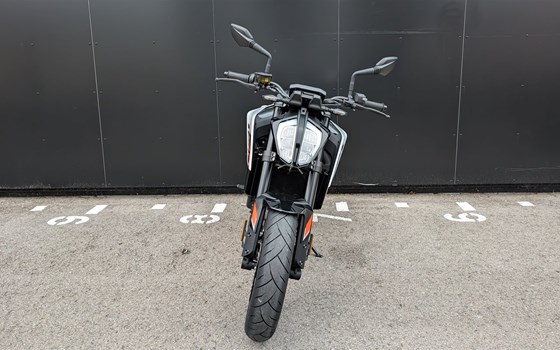 Gebrauchtmotorrad KTM 790 Duke L - Bild 3