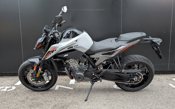 Gebrauchtmotorrad KTM 790 Duke L - Bild 2