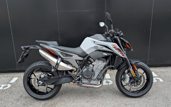 Gebrauchtmotorrad KTM 790 Duke L - Bild 4