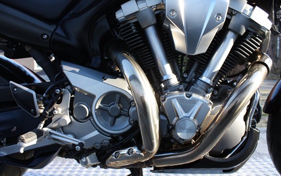 Gebrauchtmotorrad Yamaha MT-01 - Bild 9