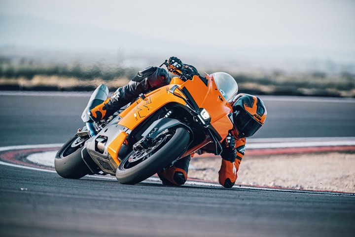 KTM 990 RC R (orange) - Bild 13