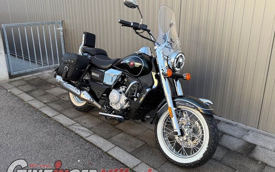 Gebrauchtmotorrad United Motors UM Renegade Classic Deluxe 300 - Bild 1