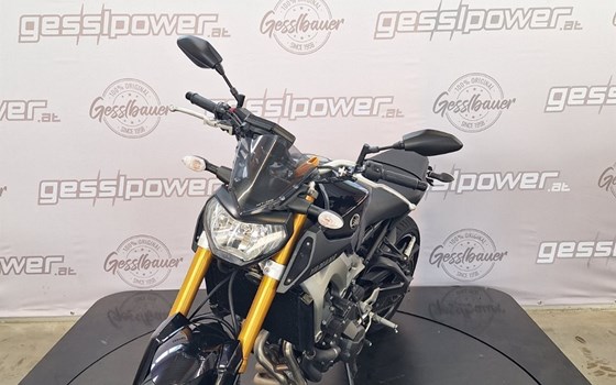 Gebrauchtmotorrad Yamaha MT-09 - Bild 2