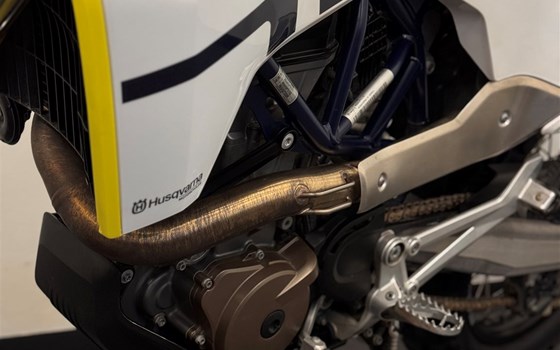 Gebrauchtmotorrad Husqvarna 701 Enduro - Bild 3