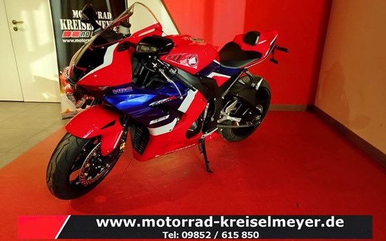 Gebrauchtmotorrad Honda CBR1000RR-R Fireblade - Bild 3