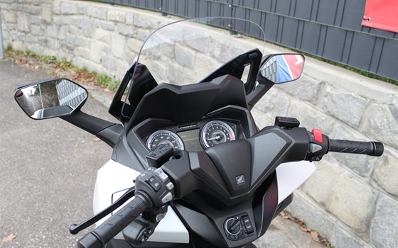 Gebrauchtmotorrad Honda Forza 350 - Bild 5