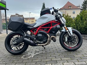 Ducati Monster 797