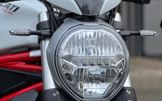 Gebrauchtmotorrad Ducati Monster 797 - Bild 10