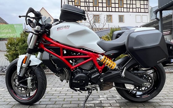 Gebrauchtmotorrad Ducati Monster 797 - Bild 2