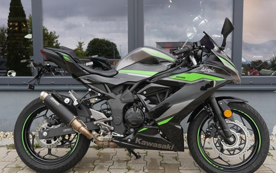 Gebrauchtmotorrad Kawasaki Ninja 125 - Bild 1