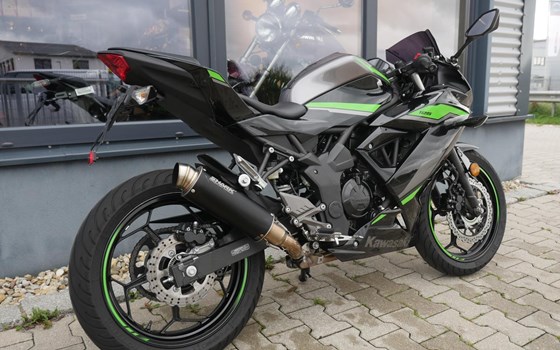 Gebrauchtmotorrad Kawasaki Ninja 125 - Bild 4
