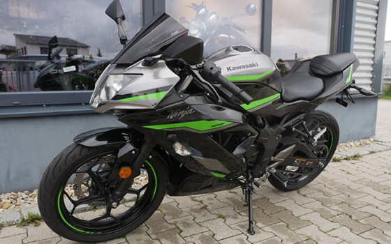 Gebrauchtmotorrad Kawasaki Ninja 125 - Bild 5