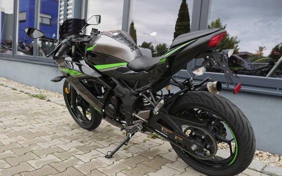 Gebrauchtmotorrad Kawasaki Ninja 125 - Bild 6