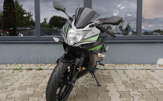 Gebrauchtmotorrad Kawasaki Ninja 125 - Bild 7