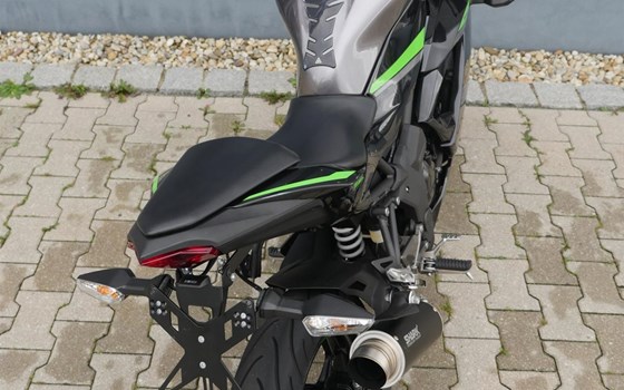 Gebrauchtmotorrad Kawasaki Ninja 125 - Bild 8