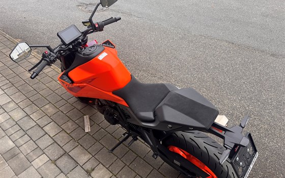 Gebrauchtmotorrad KTM 990 Duke - Bild 4