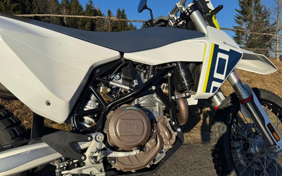 Gebrauchtmotorrad Husqvarna 701 Enduro - Bild 6