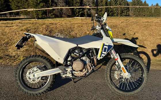 Gebrauchtmotorrad Husqvarna 701 Enduro - Bild 3