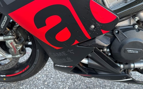 Gebrauchtmotorrad Aprilia RSV4 R APRC ABS - Bild 2