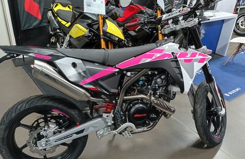 Neumotorrad Fantic XEF 125 Performance