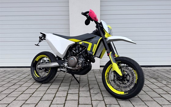 Gebrauchtmotorrad Husqvarna 701 Supermoto - Bild 1