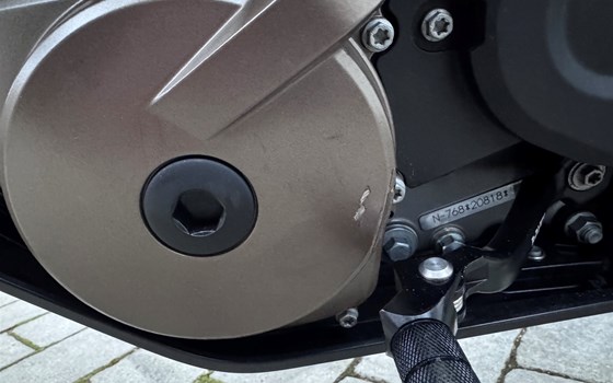 Gebrauchtmotorrad Husqvarna 701 Supermoto - Bild 12