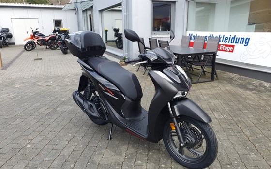 Gebrauchtmotorrad Honda SH125i - Bild 3