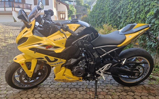 Offre Suzuki GSX-8R - Image 1