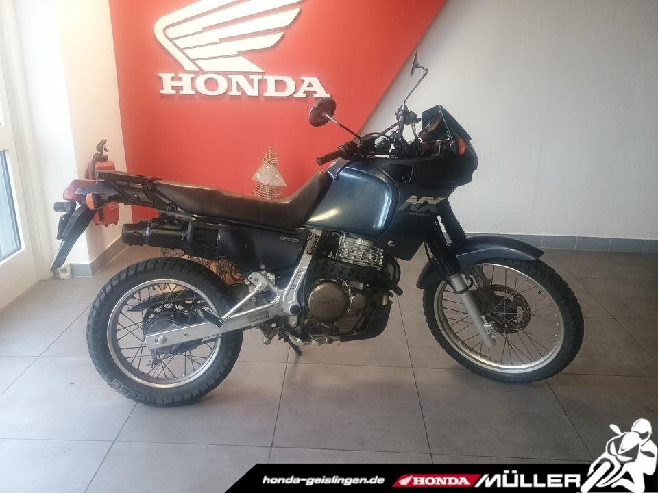 Honda NX 650 Dominator