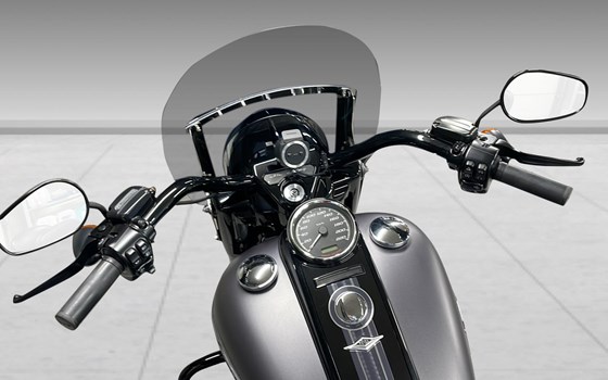 Motorrad Occasion Harley-Davidson Road King Classic FLHRC - Bild 8